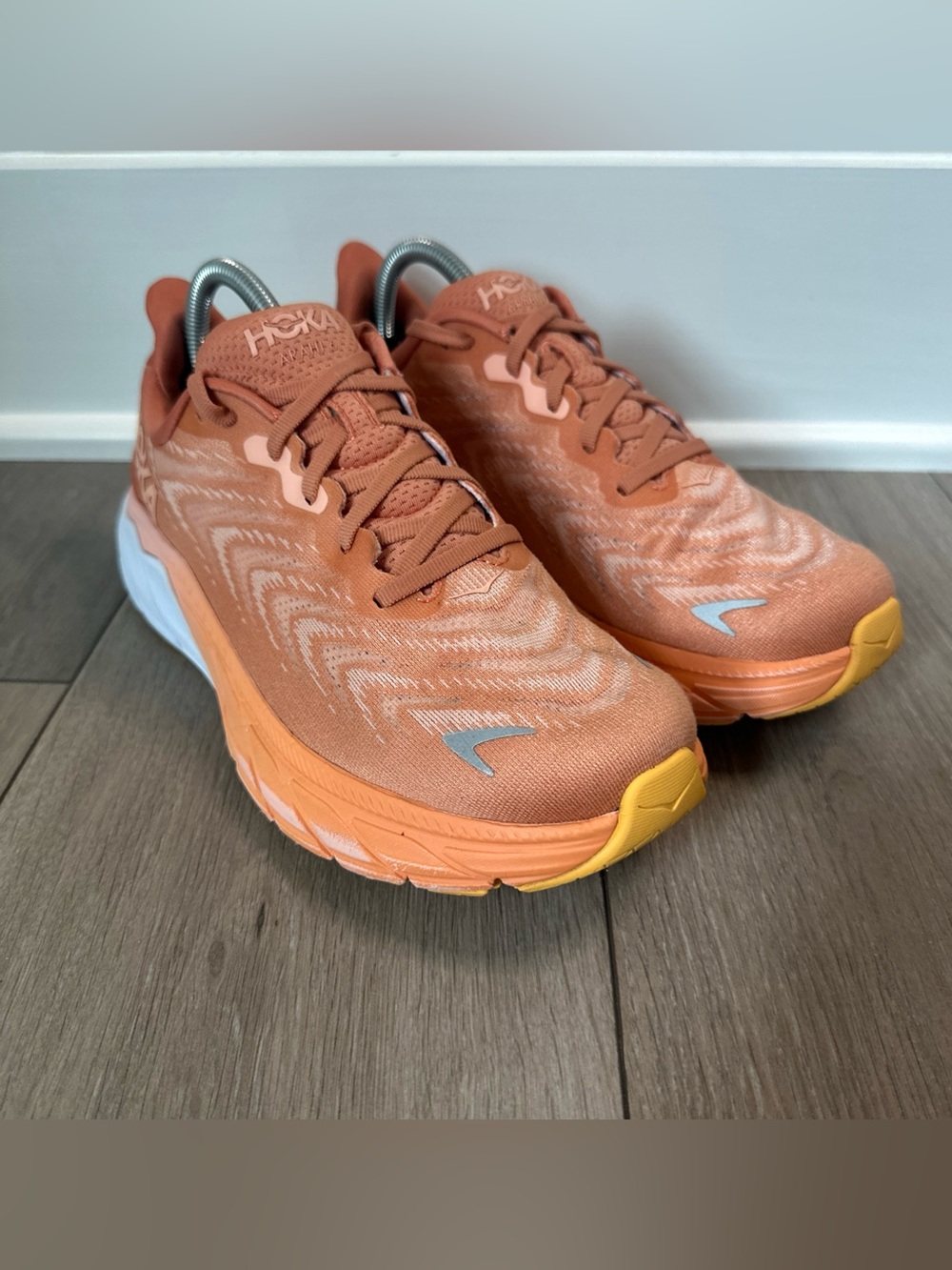 Hoka One One Arahi 6 Womens Size 9.5 Running Shoes Sneakers Sun Baked Orange - Picture 3 of 16